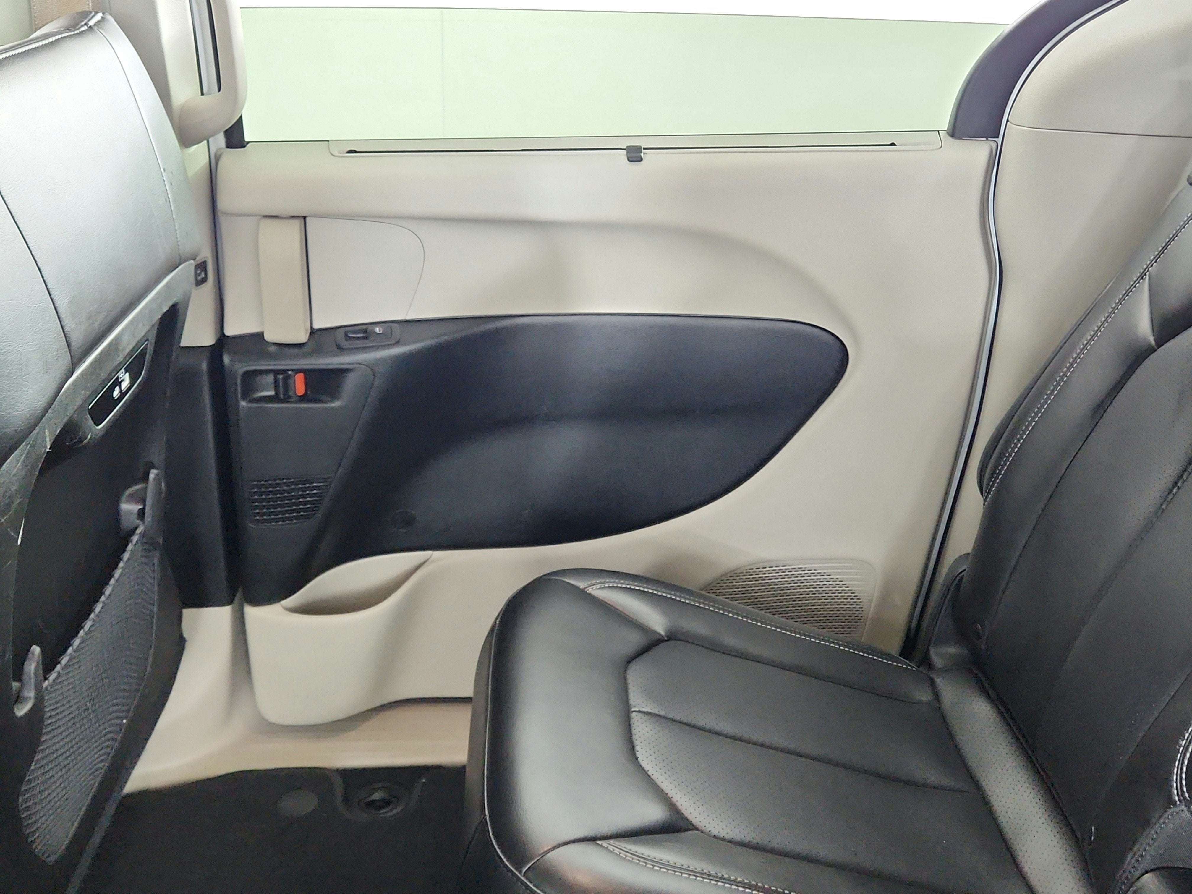 2023 Chrysler Pacifica Touring L FWD