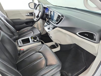 2023 Chrysler Pacifica Touring L FWD
