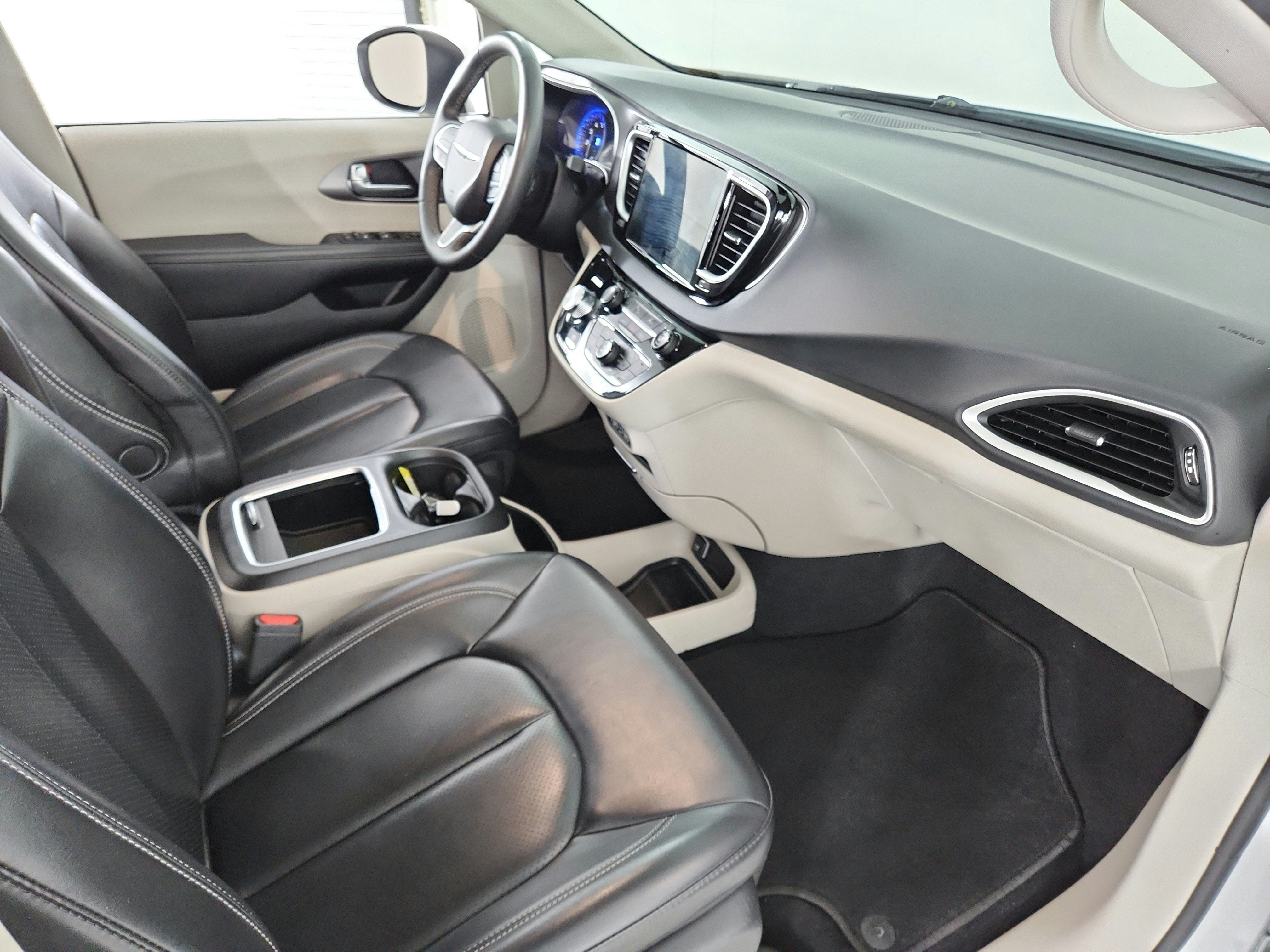 2023 Chrysler Pacifica Touring L FWD