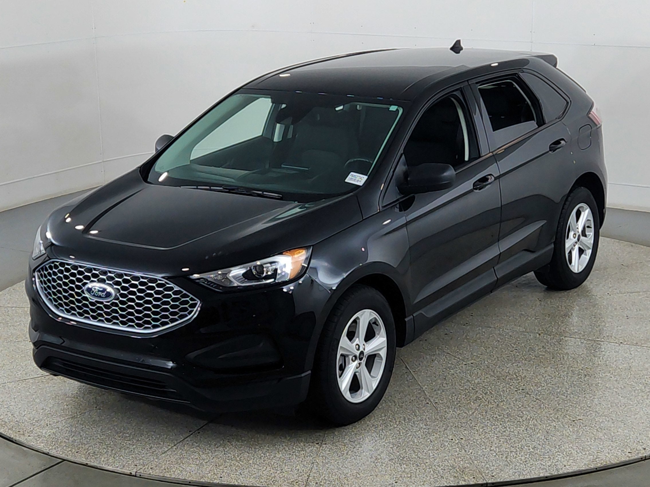 2023 Ford Edge SE