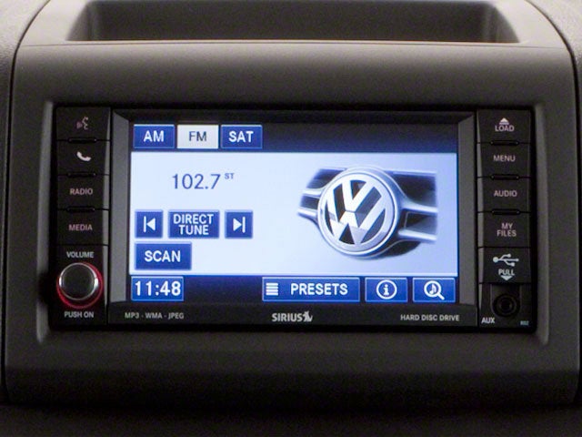 2010 Volkswagen Routan SE