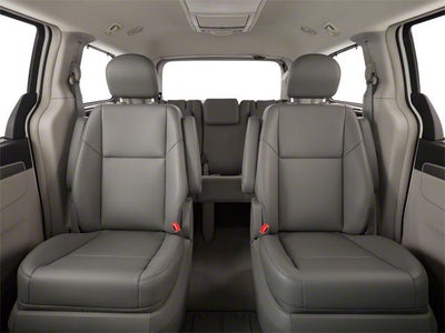 2010 Volkswagen Routan SE