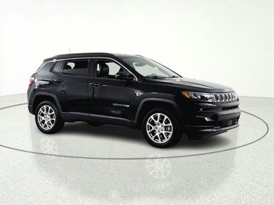 2023 Jeep Compass Latitude Lux