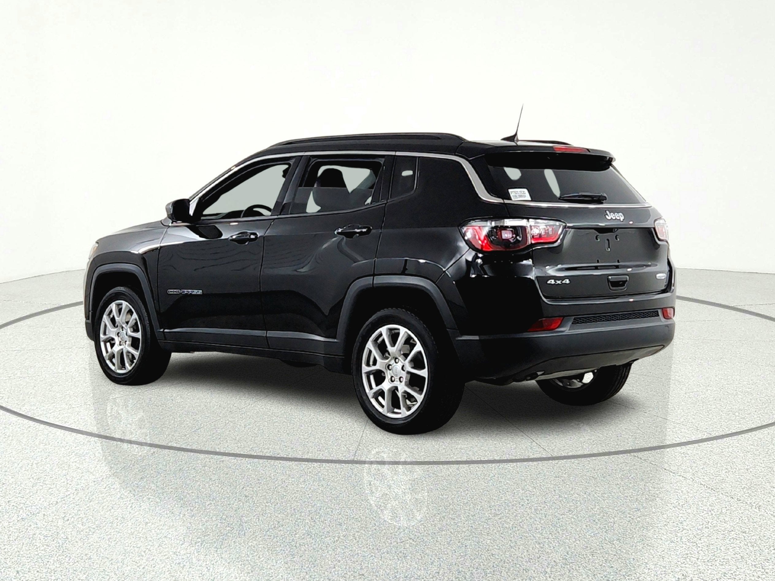 2023 Jeep Compass Latitude Lux