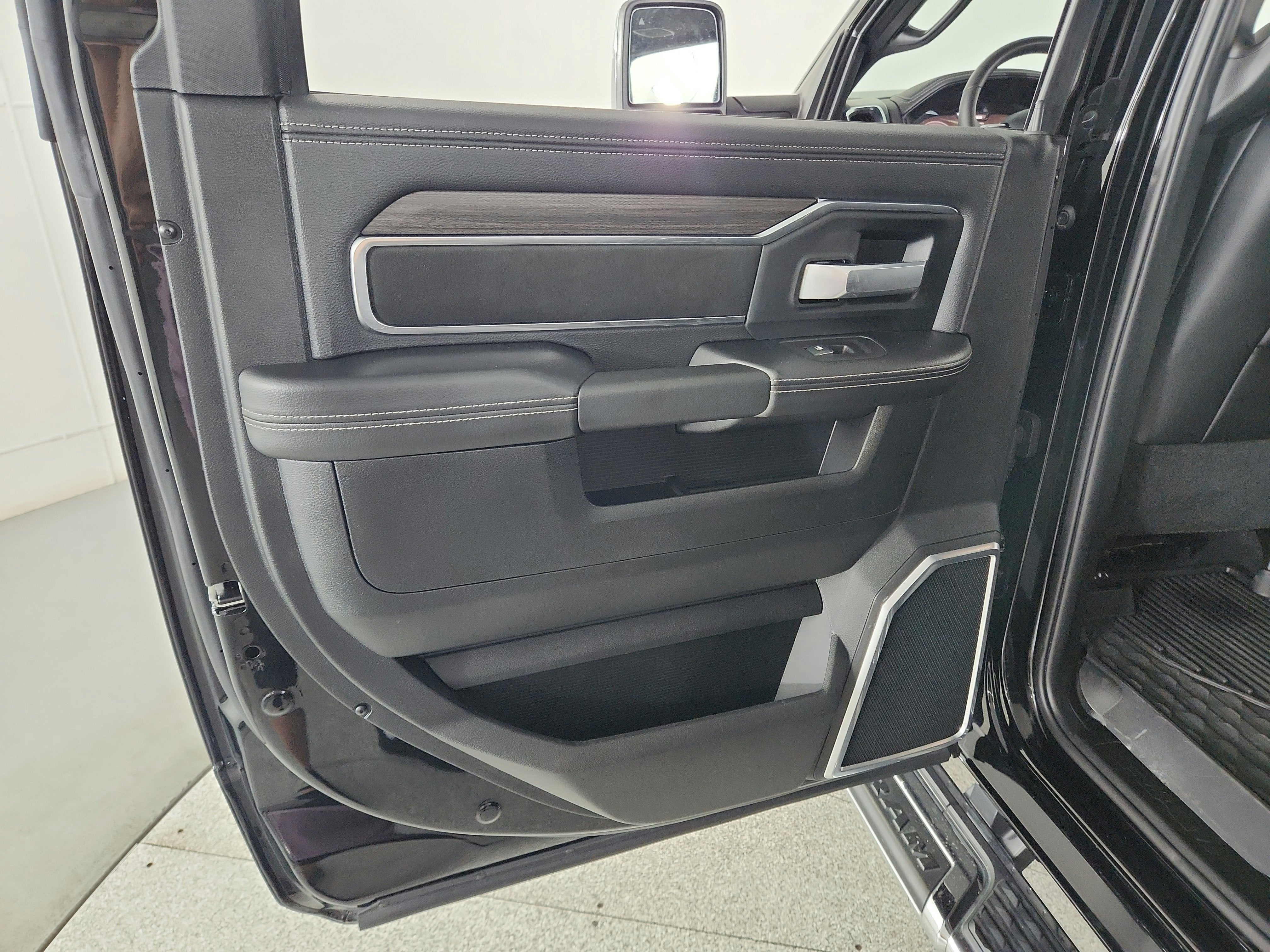 2025 RAM Ram 2500 Laramie