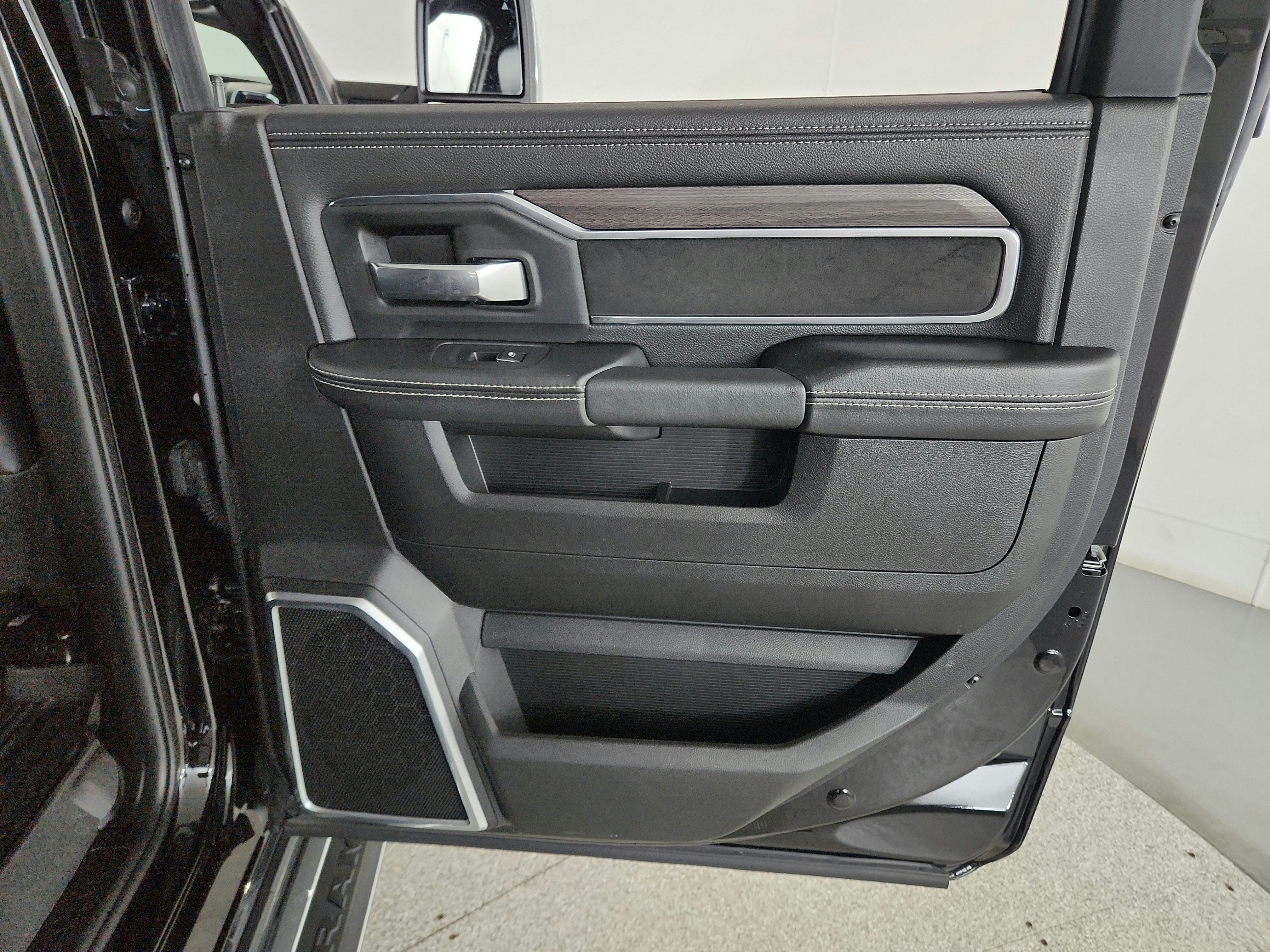 2025 RAM Ram 2500 Laramie
