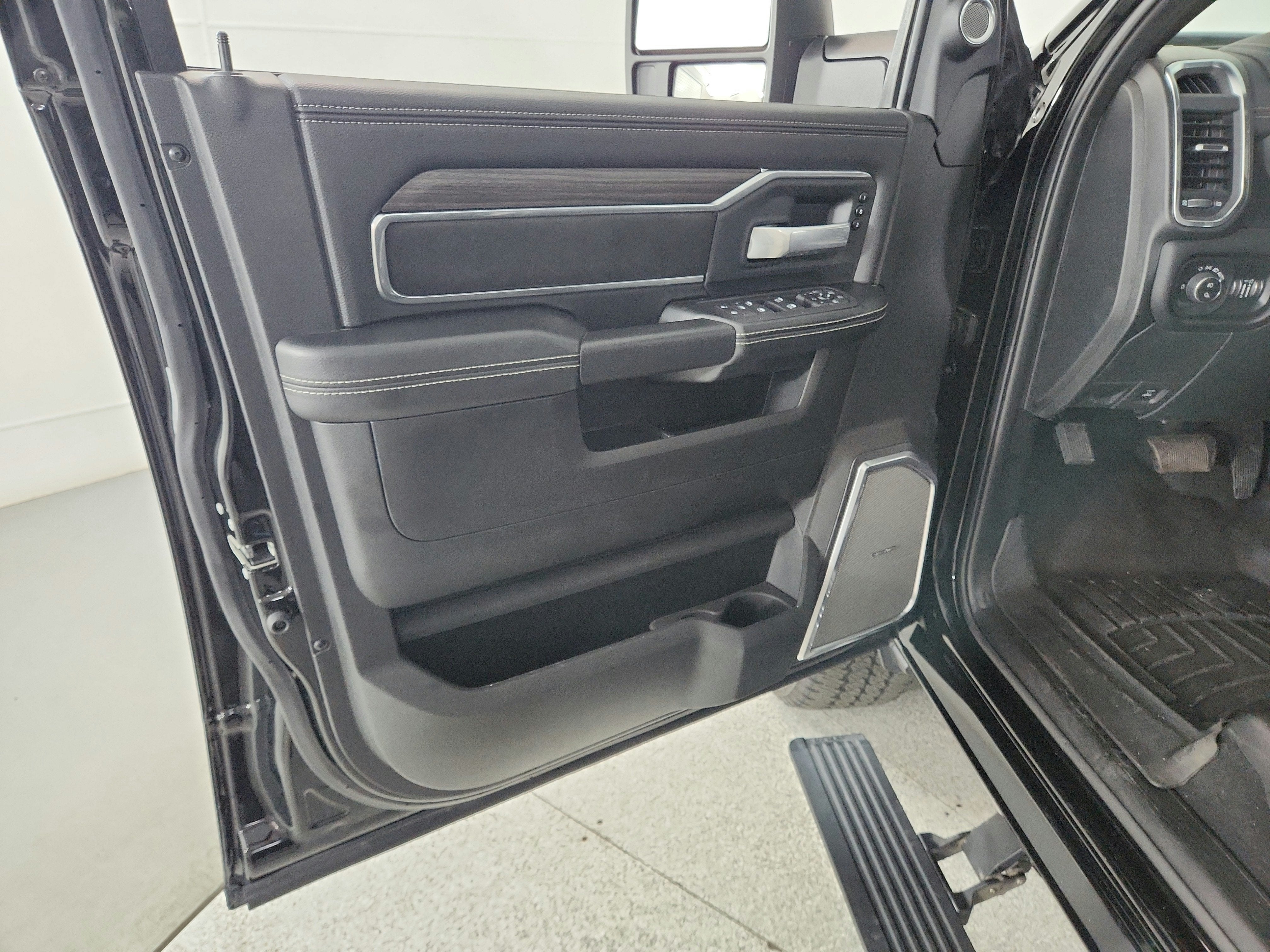 2025 RAM Ram 2500 Laramie