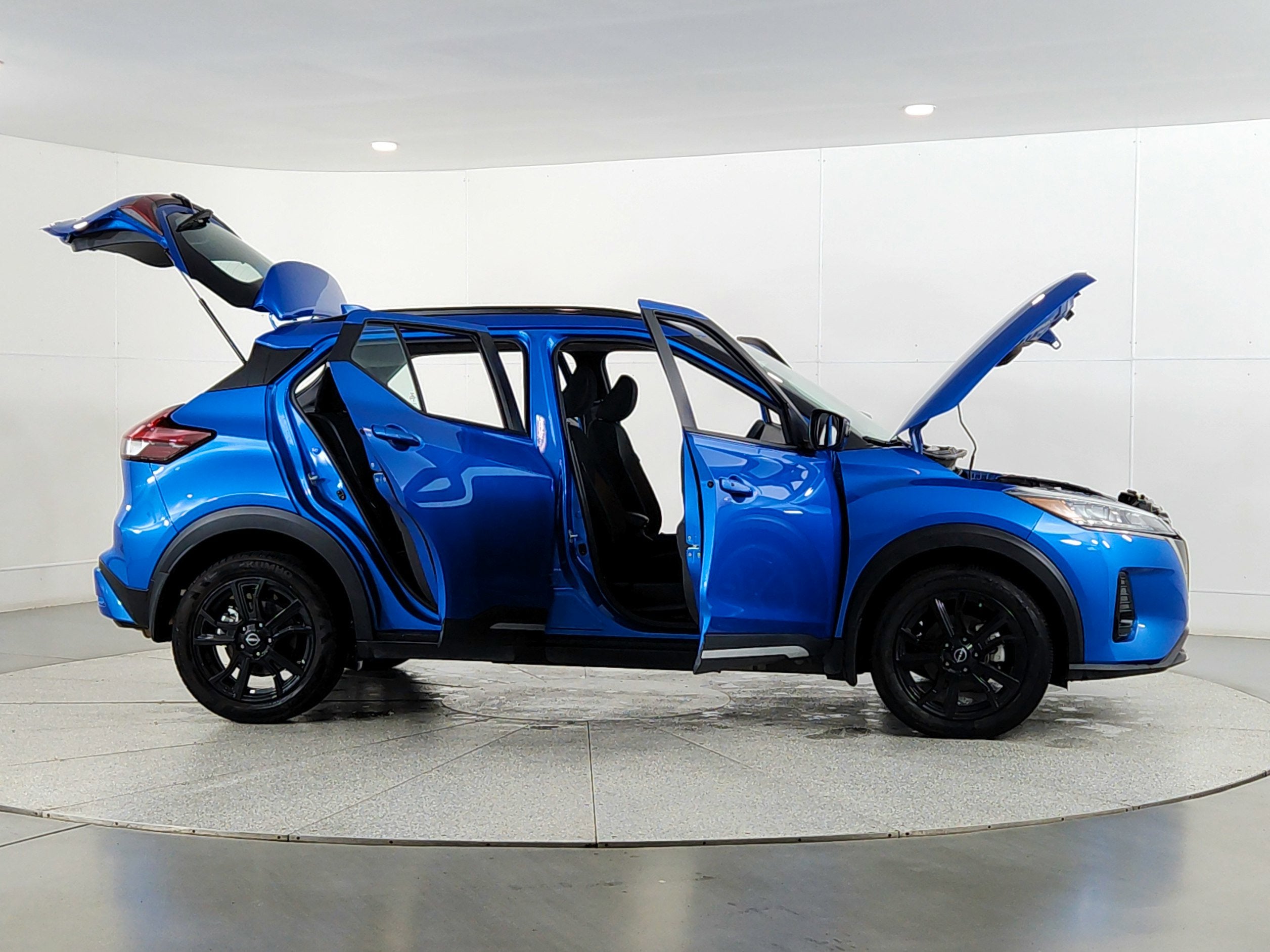 2024 Nissan Kicks SR