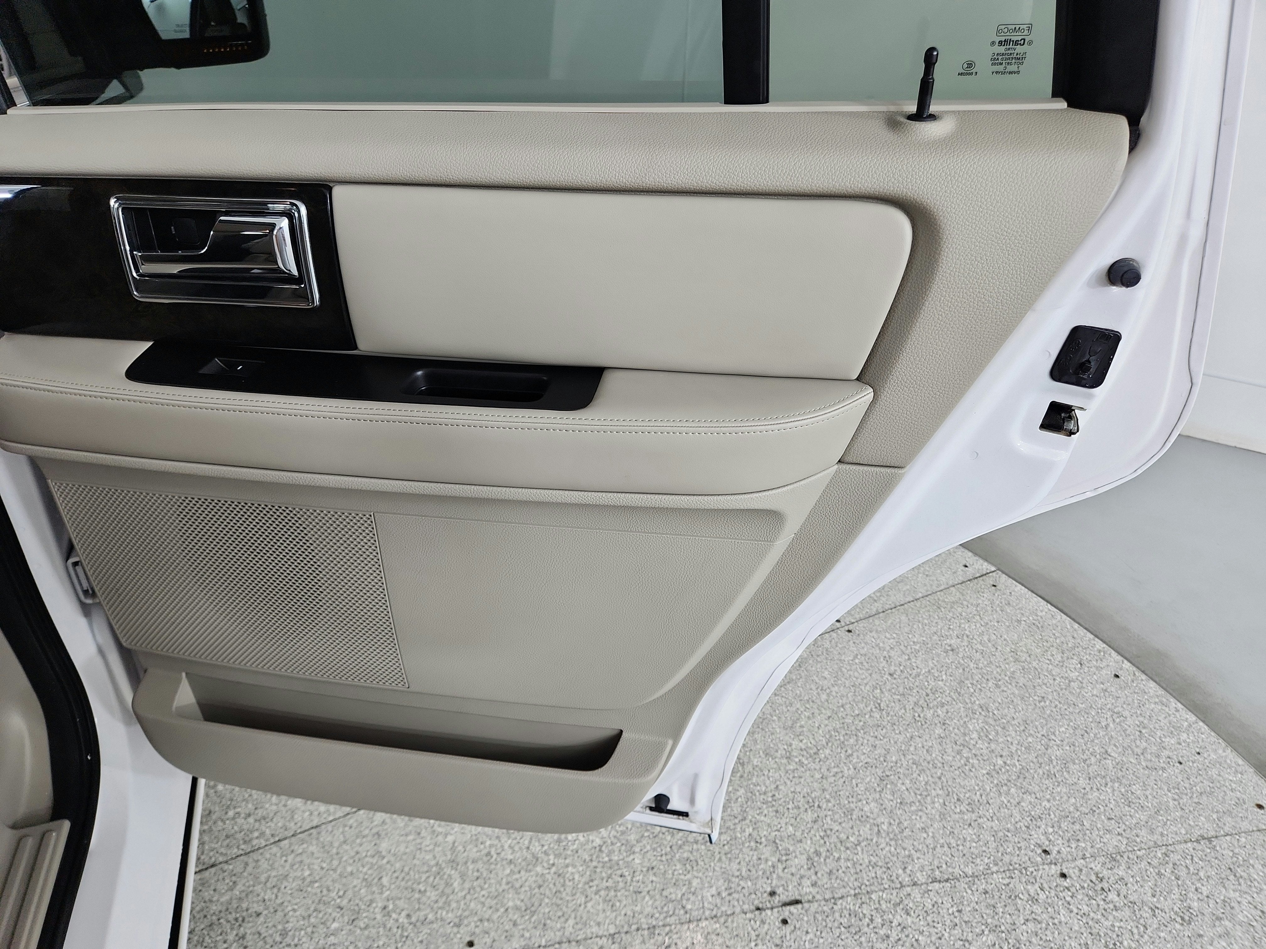 2017 Lincoln Navigator 4x4 Select