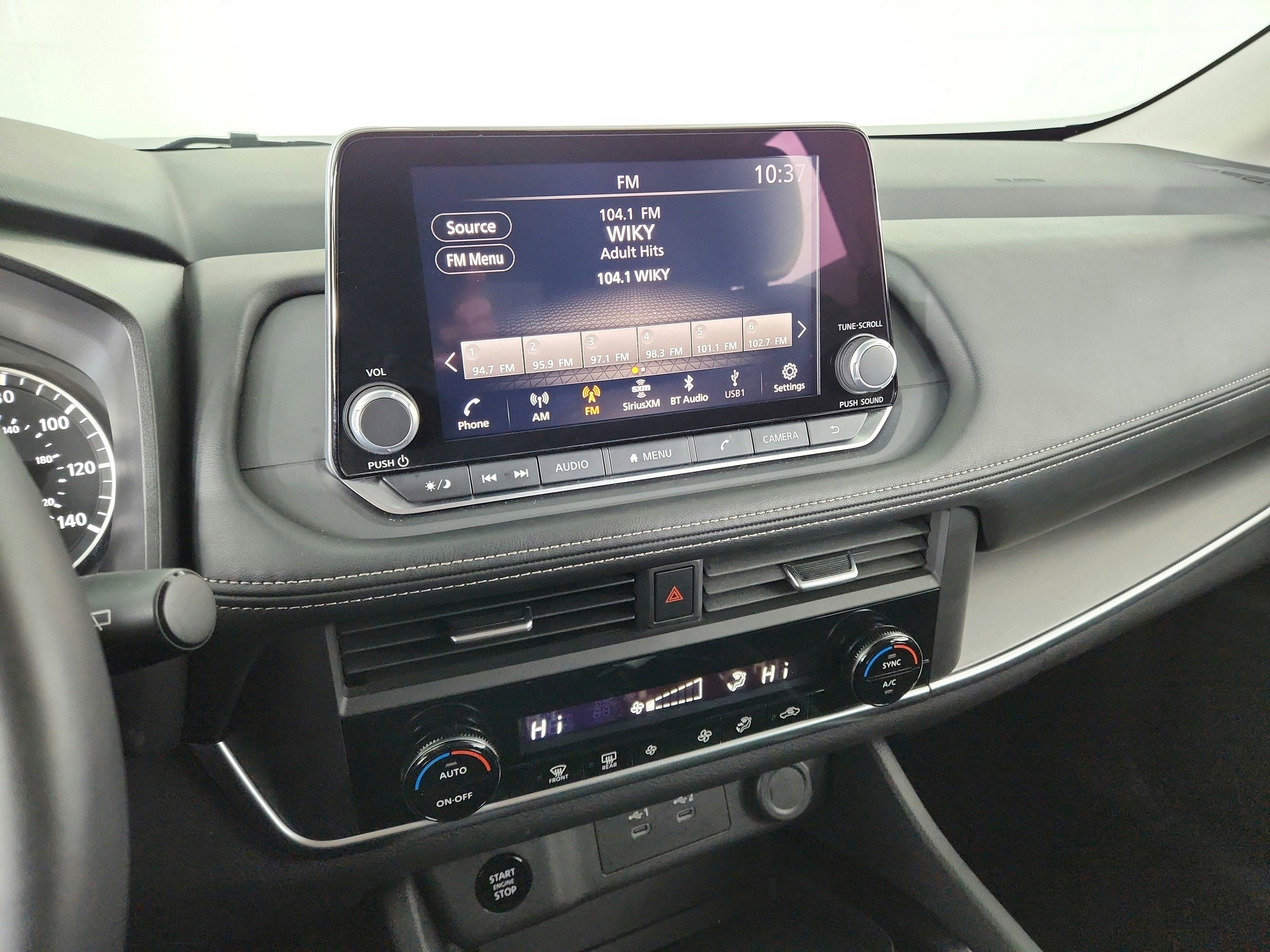 2025 Nissan Rogue SV