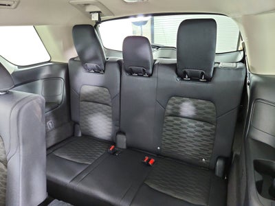 2023 Nissan Pathfinder SV