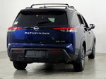 2023 Nissan Pathfinder SV