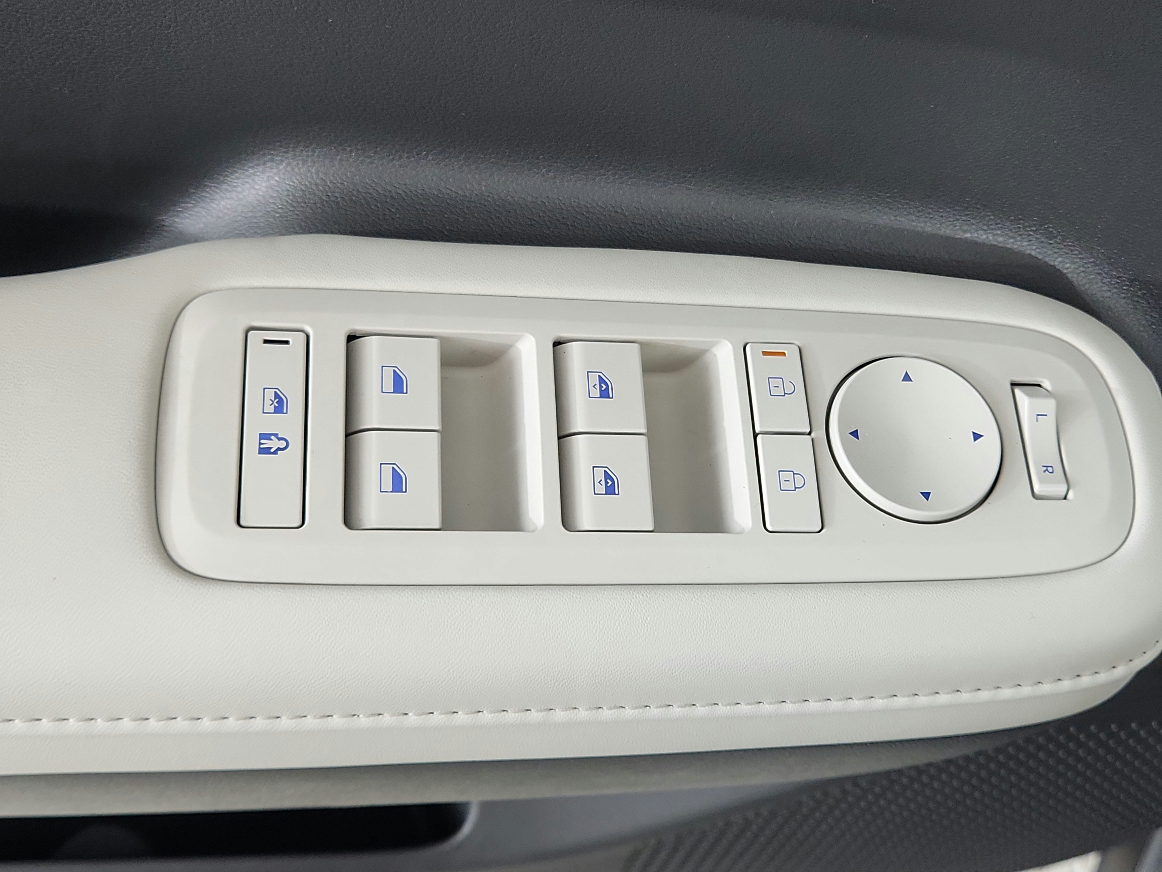 2025 Hyundai Santa Fe Hybrid SEL