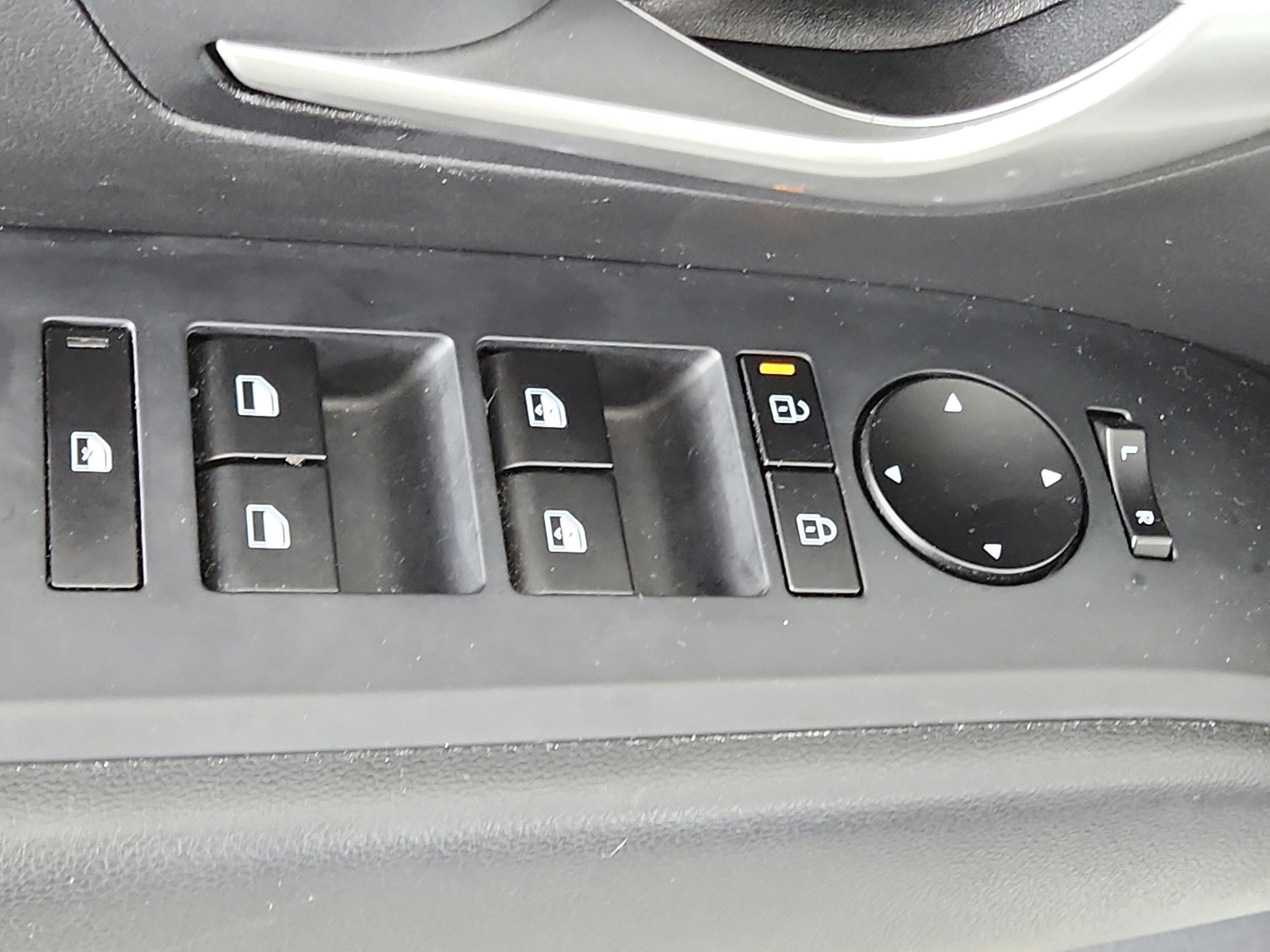 2025 Hyundai Santa Cruz SEL FWD
