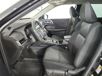 2023 Mitsubishi Outlander ES