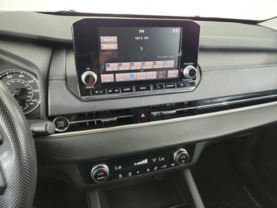 2023 Mitsubishi Outlander ES
