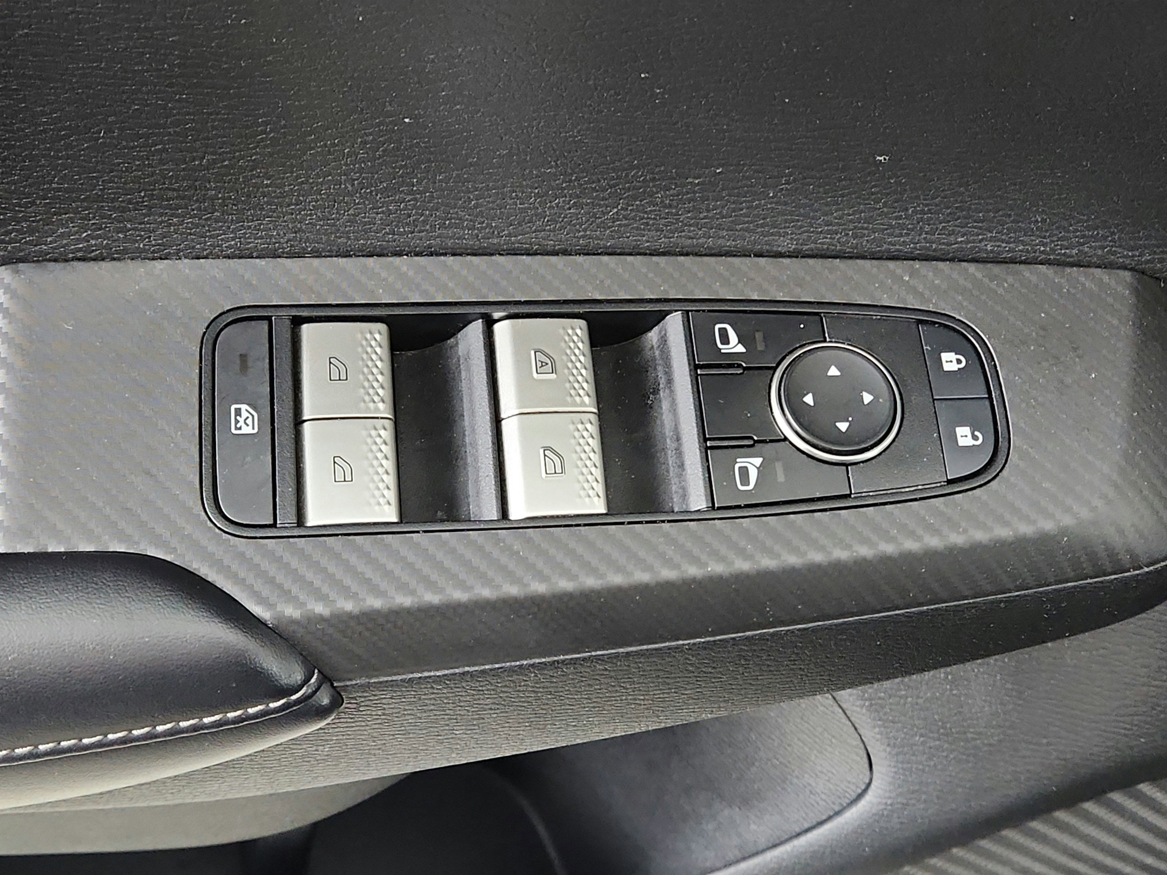 2023 Mitsubishi Outlander ES