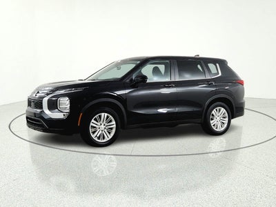 2023 Mitsubishi Outlander ES