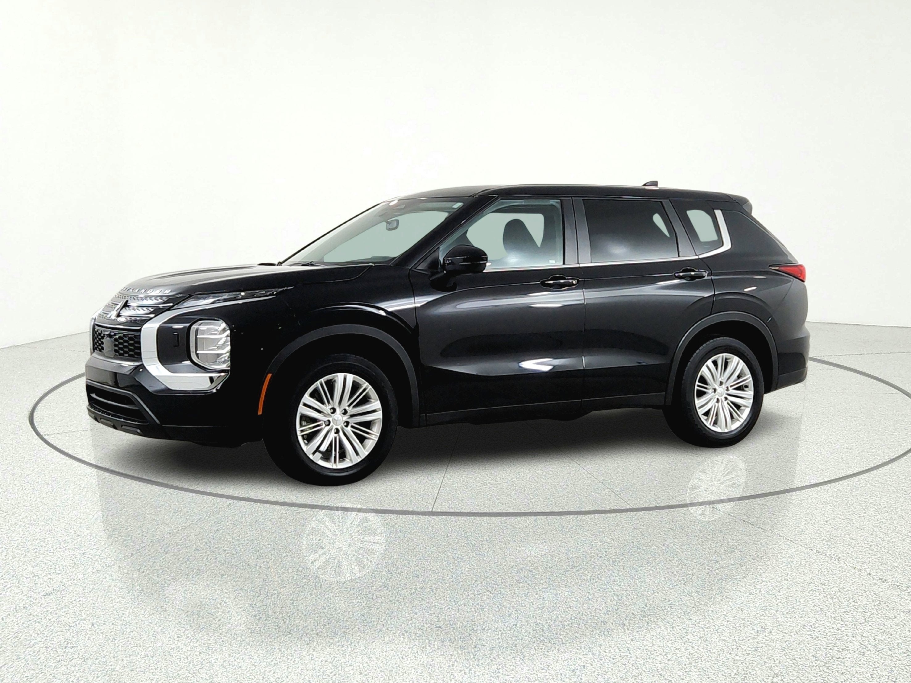 2023 Mitsubishi Outlander ES