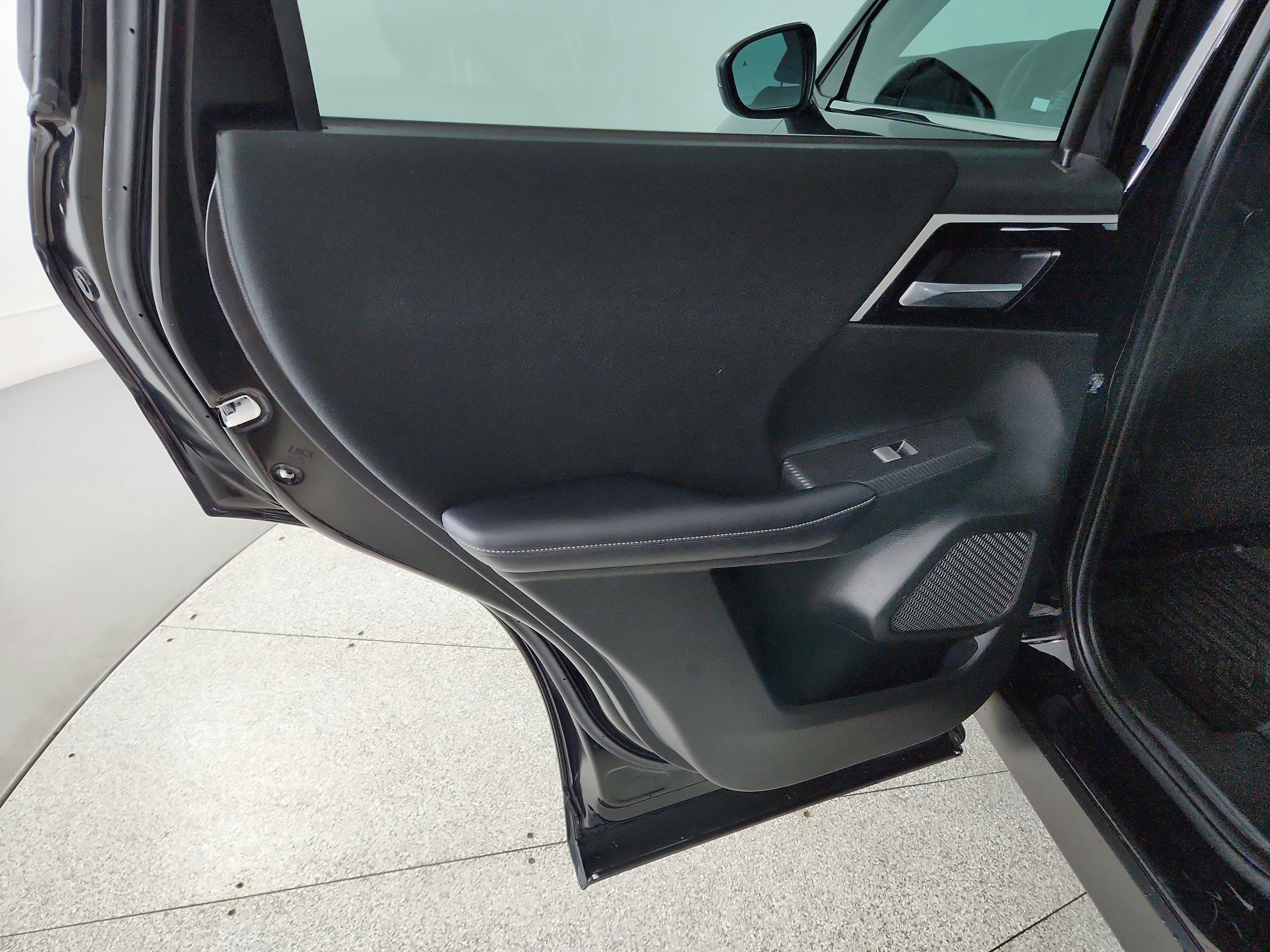 2023 Mitsubishi Outlander ES