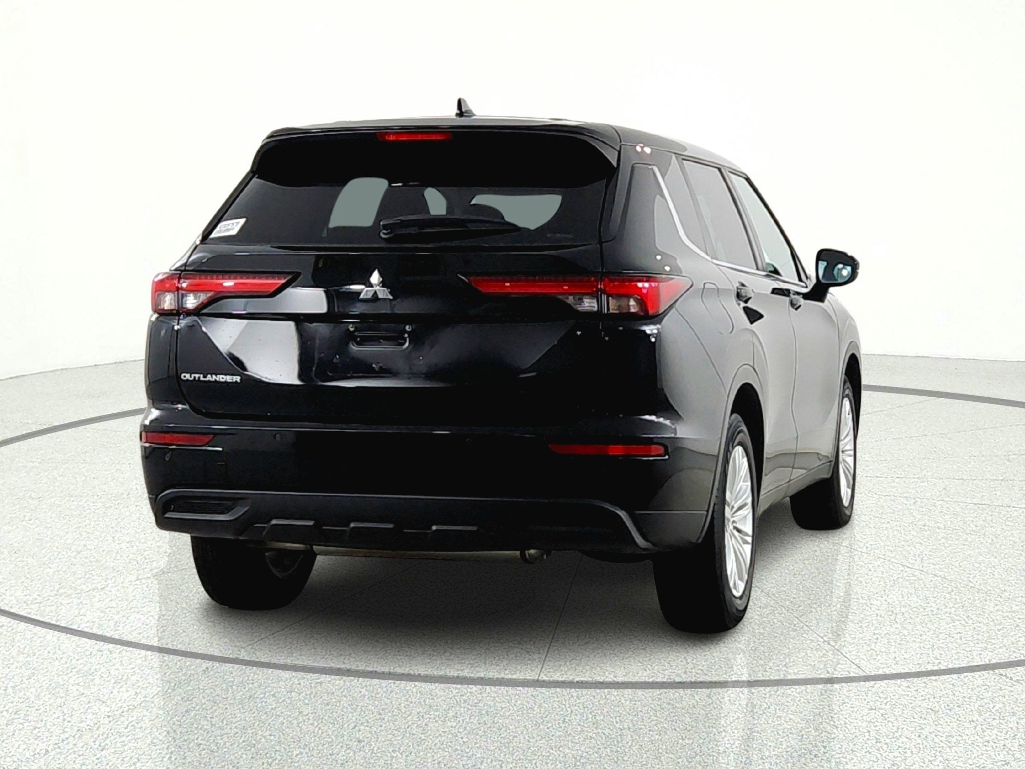 2023 Mitsubishi Outlander ES