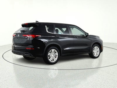 2023 Mitsubishi Outlander ES