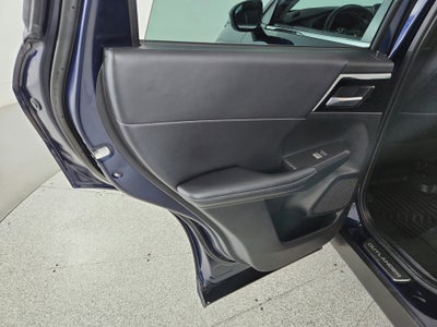 2023 Mitsubishi Outlander Base