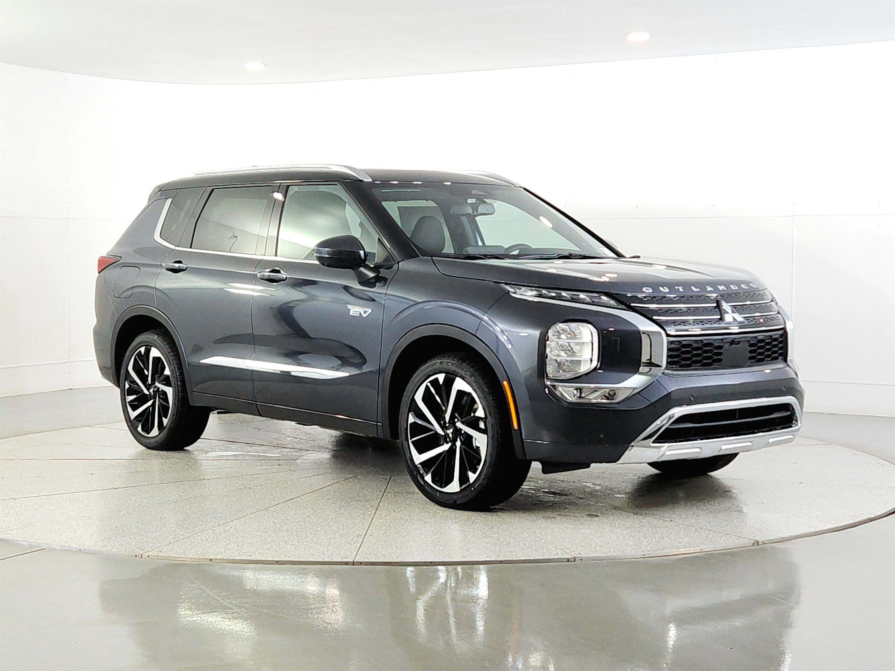 2025 Mitsubishi Outlander Plug-In Hybrid Base