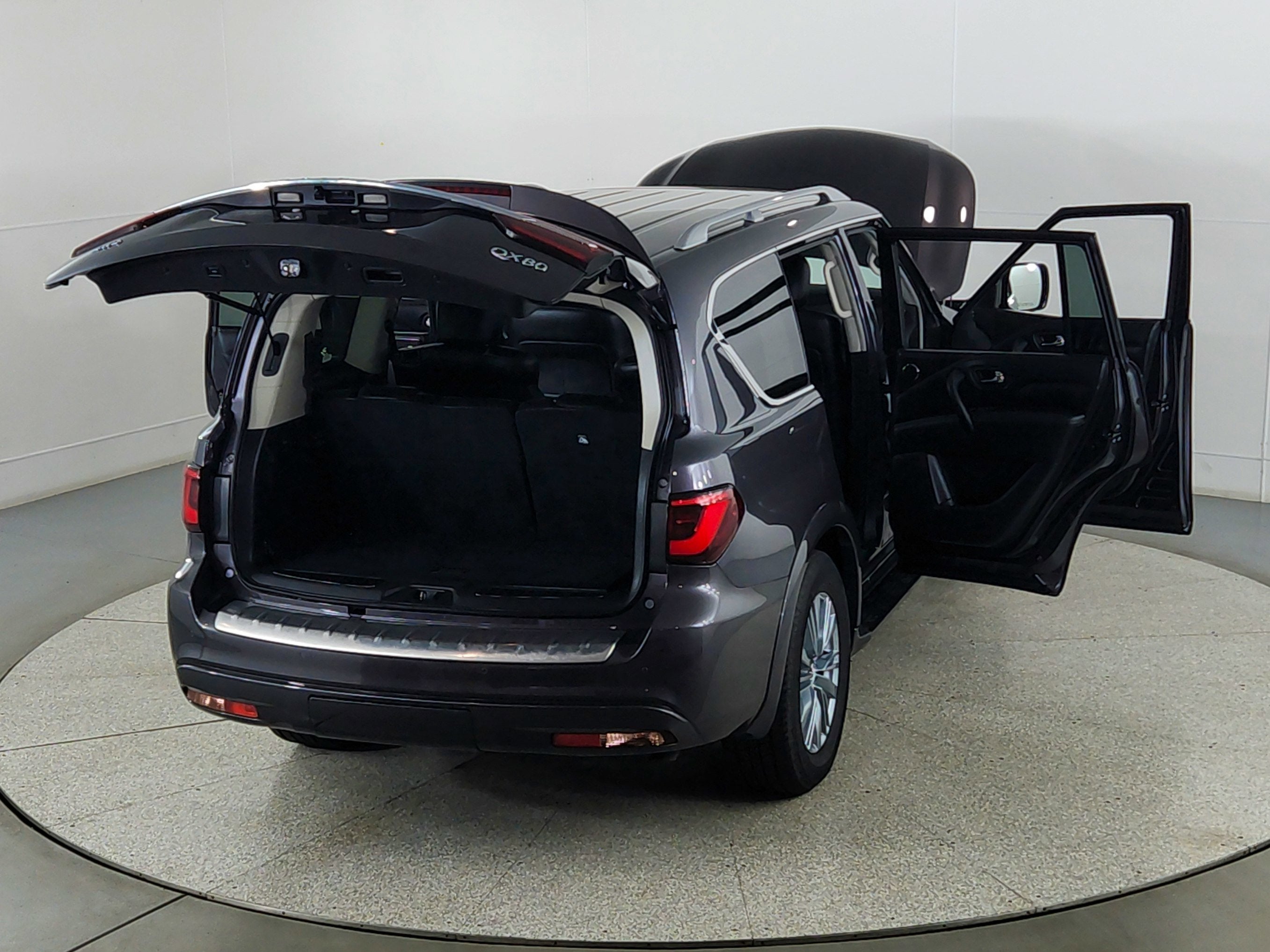 2024 INFINITI QX80 LUXE