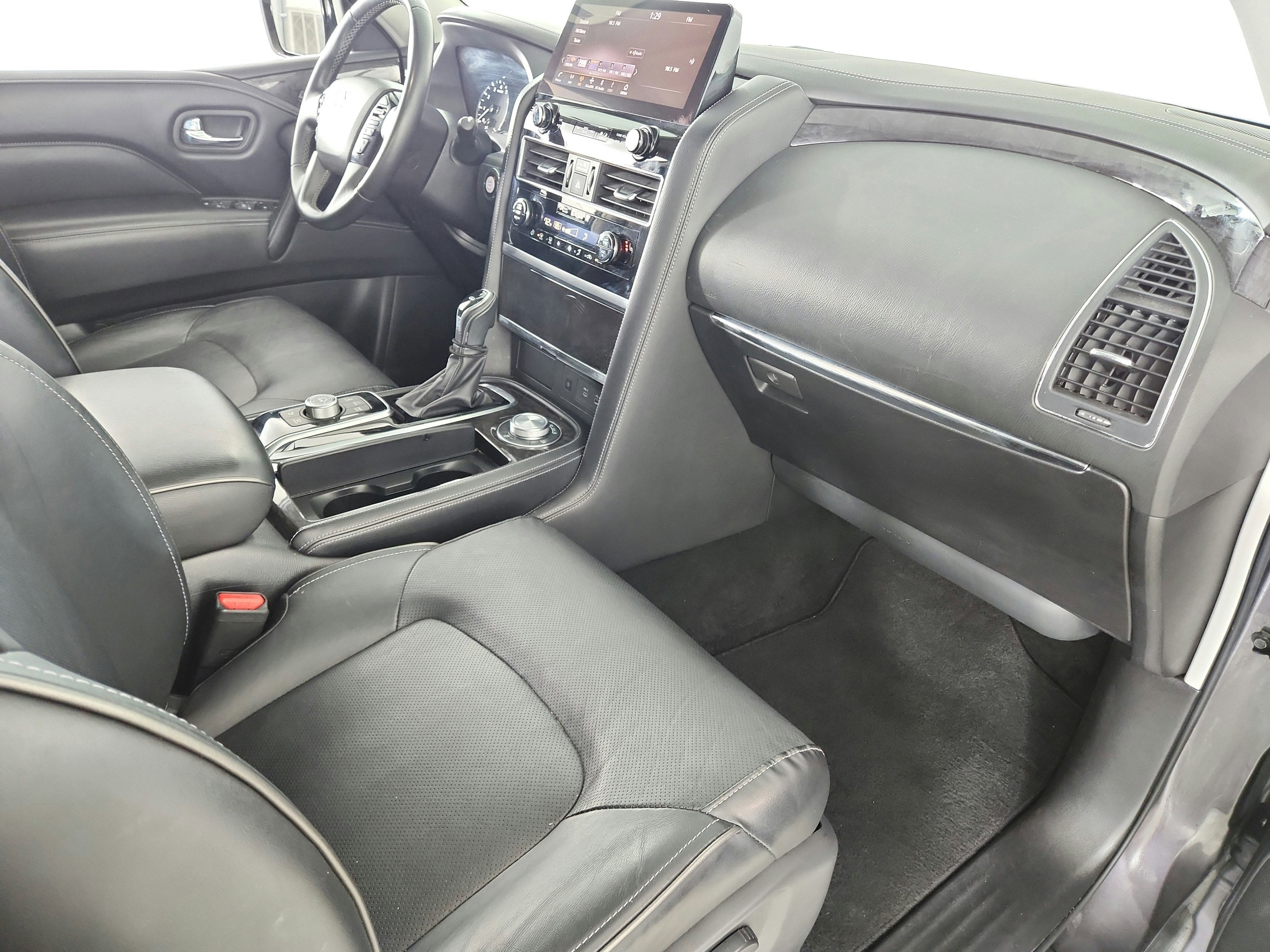 2024 INFINITI QX80 LUXE