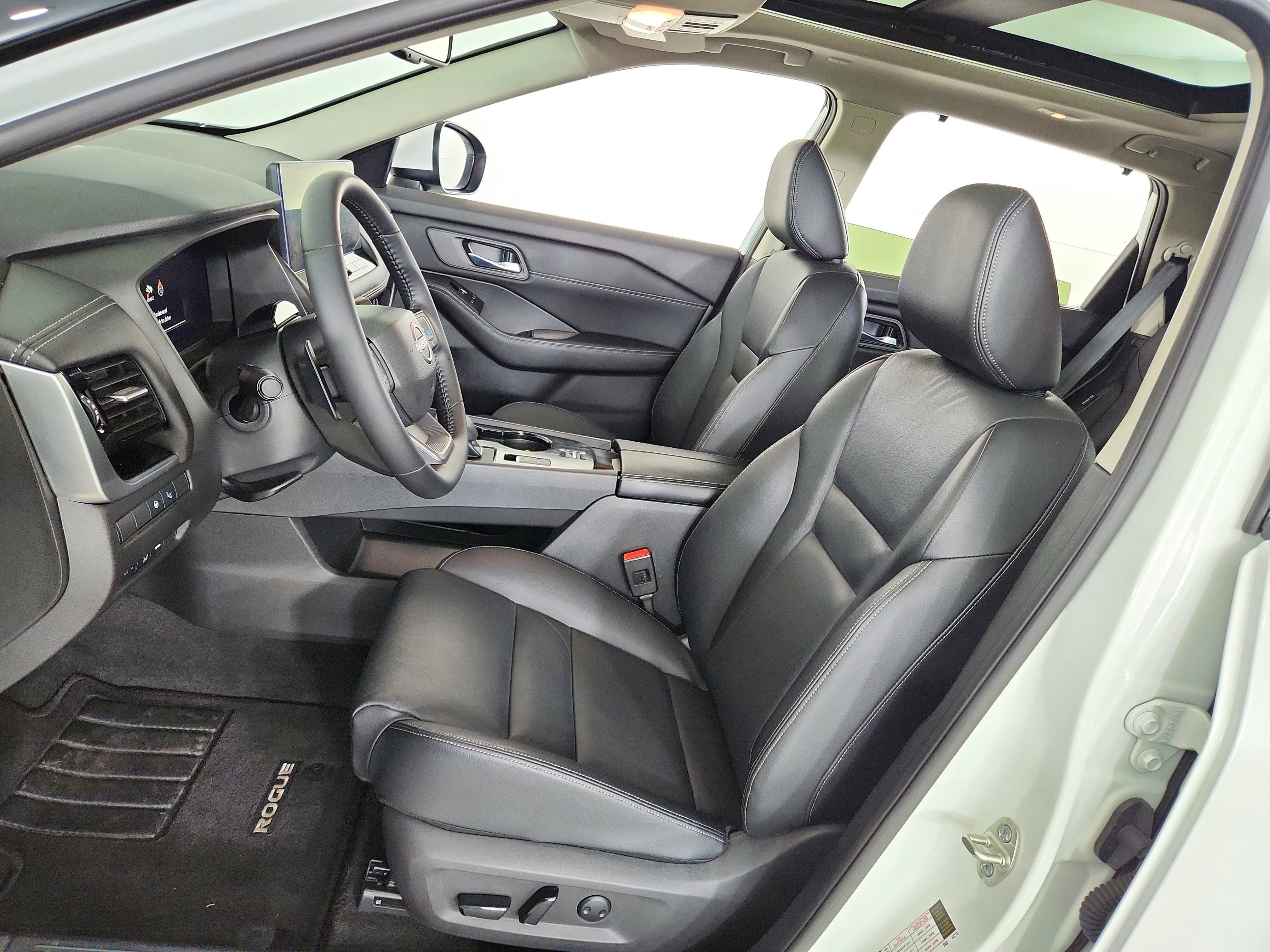 2025 Nissan Rogue SL