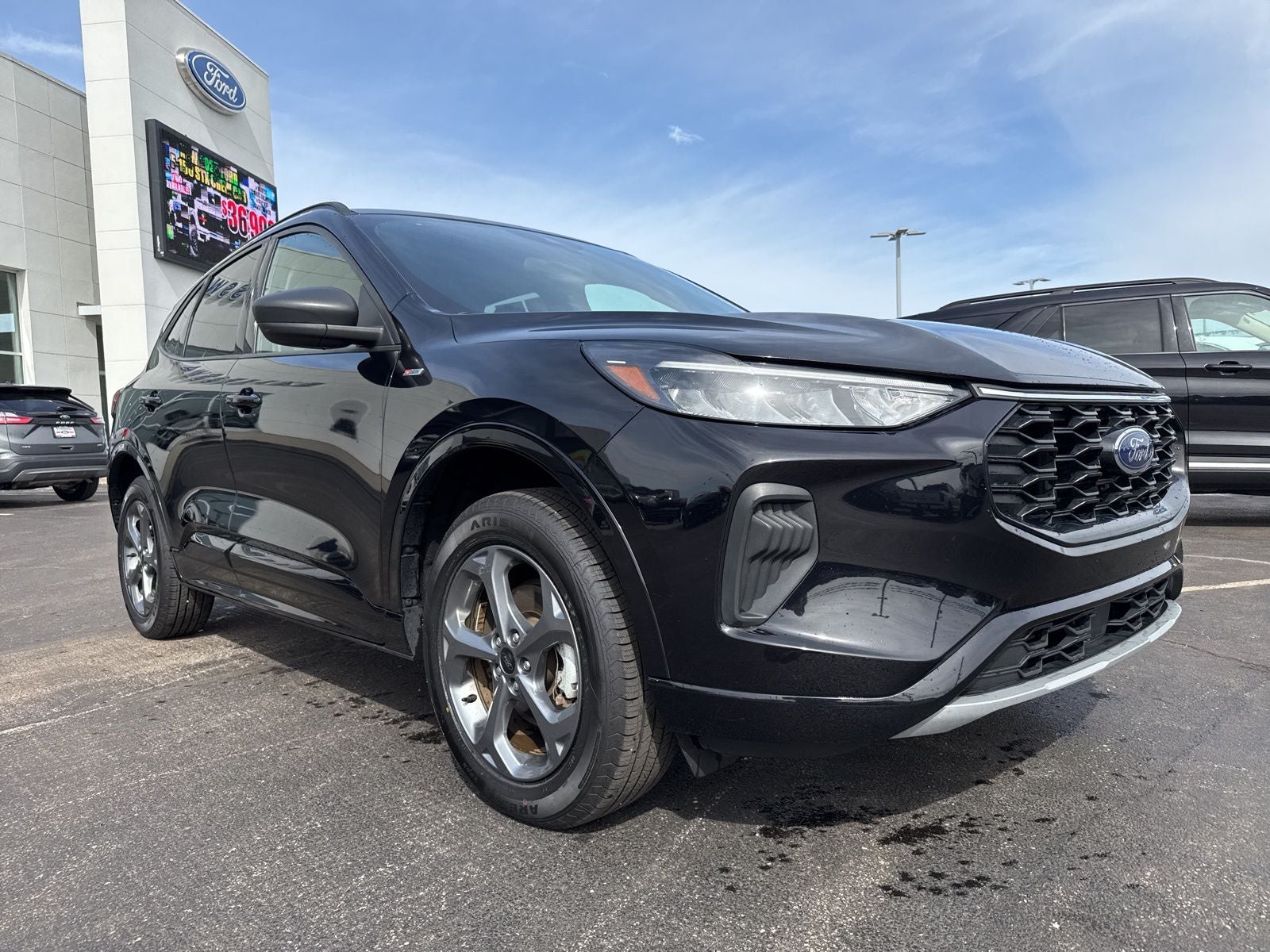 2024 Ford Escape ST-Line