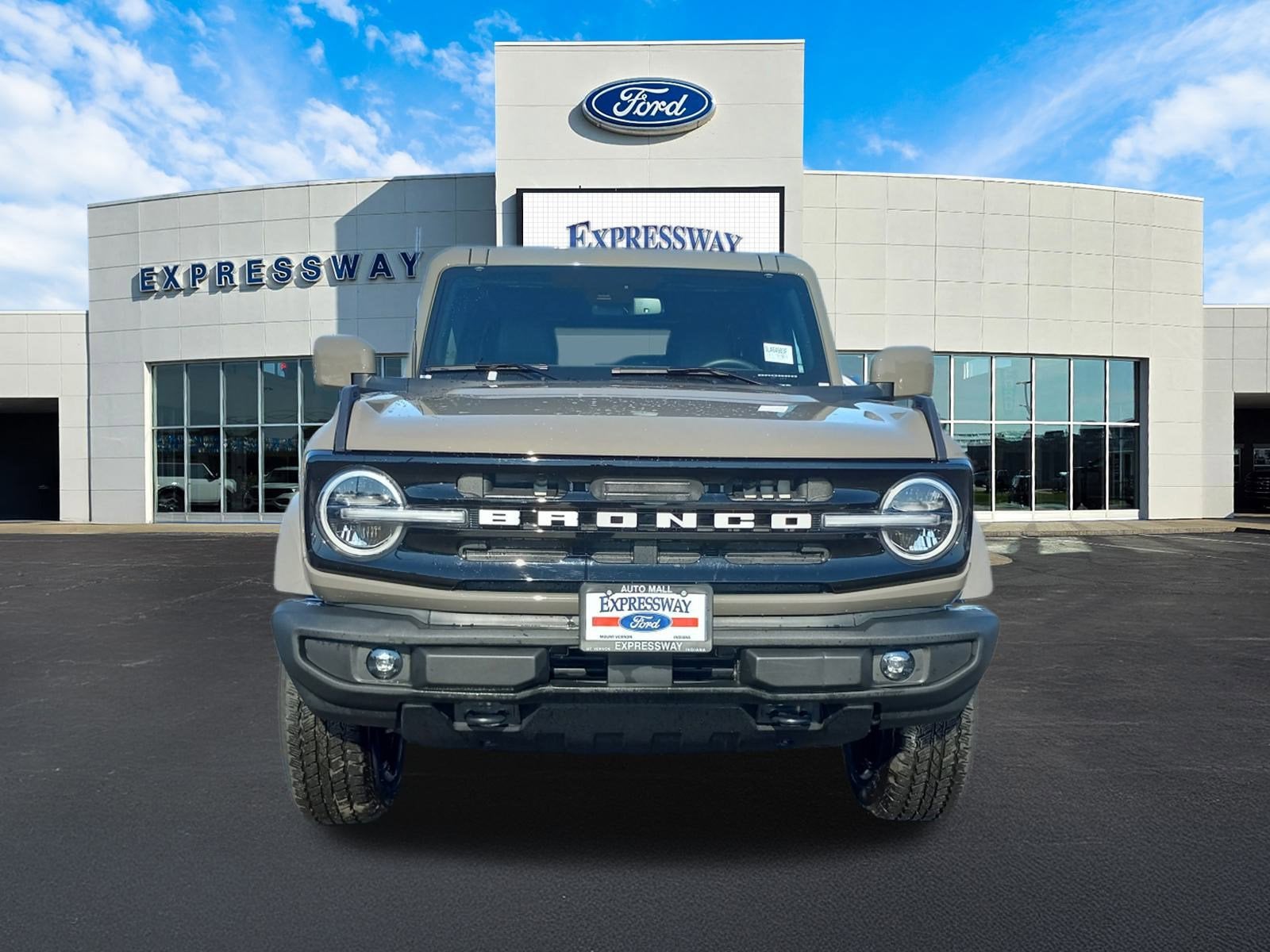 2025 Ford Bronco Outer Banks