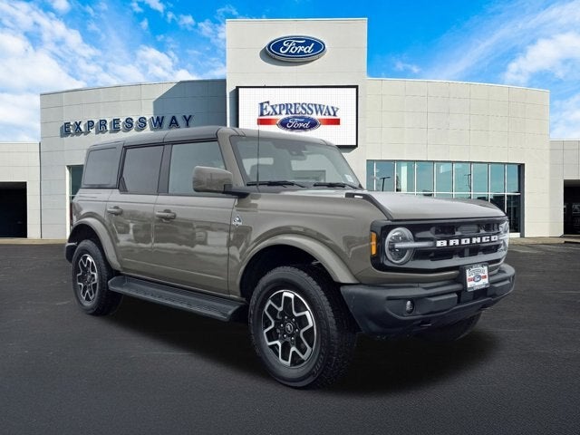2025 Ford Bronco Outer Banks