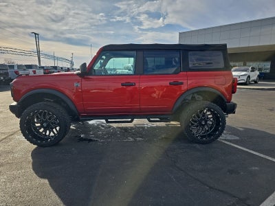 2023 Ford Bronco Base