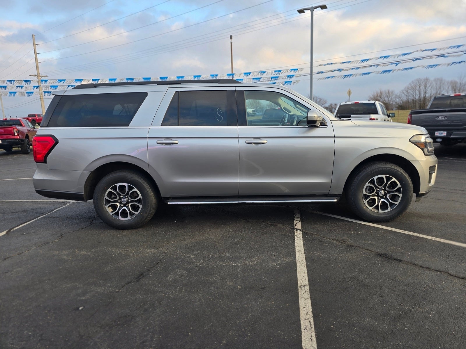 2023 Ford Expedition Max XLT