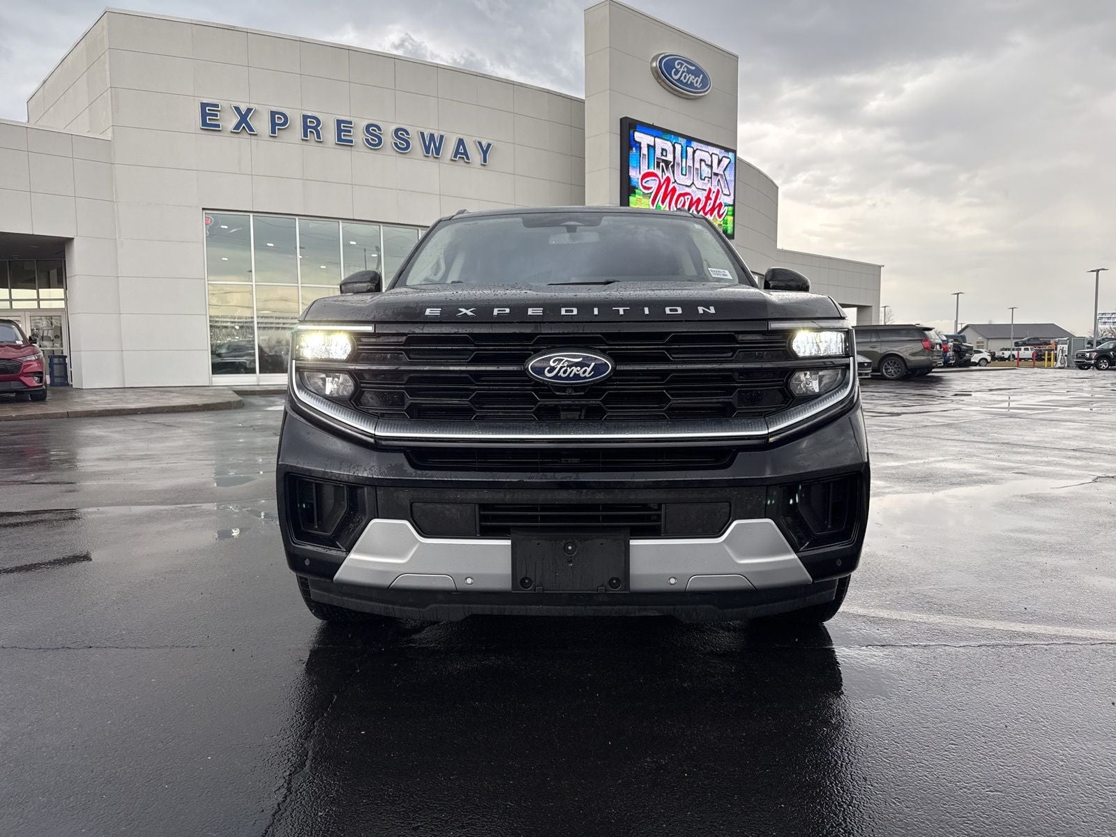 2025 Ford Expedition Max Platinum