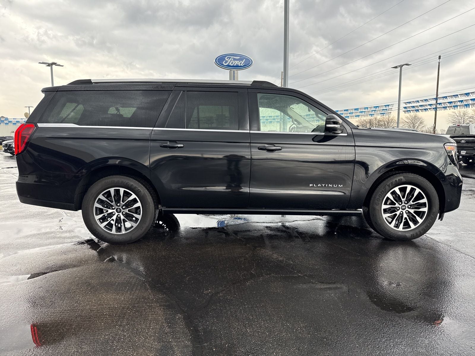 2025 Ford Expedition Max Platinum