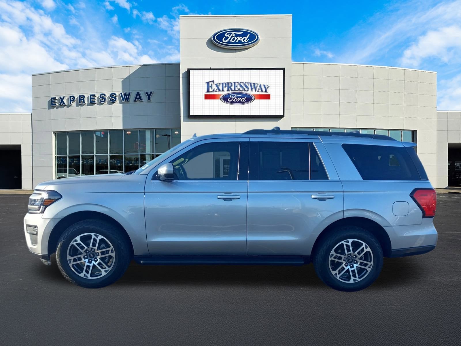 2024 Ford Expedition XLT