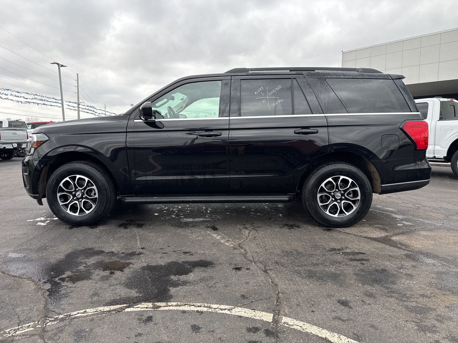 2024 Ford Expedition XLT