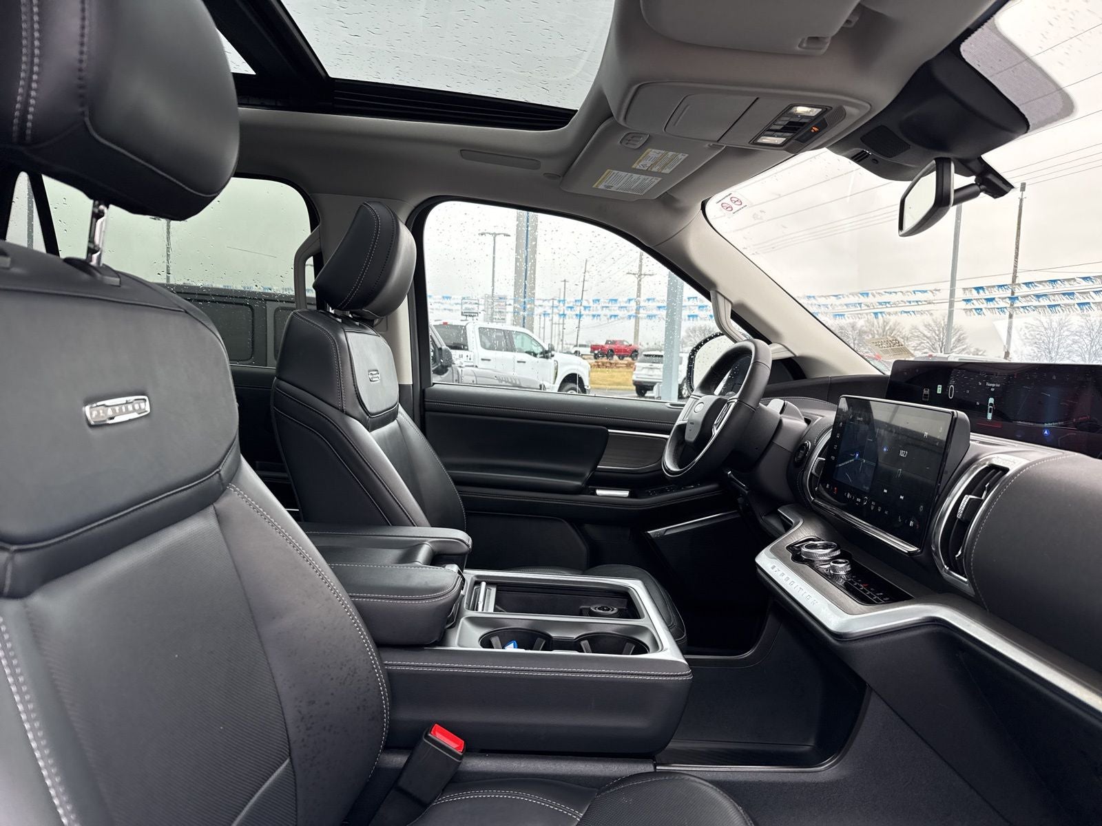 2025 Ford Expedition Platinum