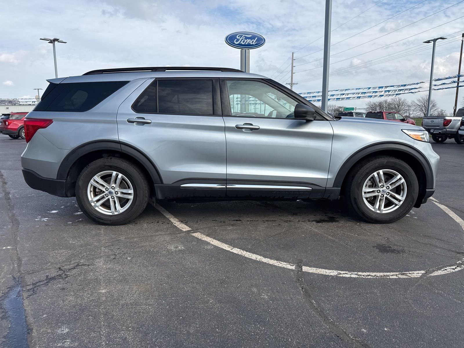 2024 Ford Explorer XLT
