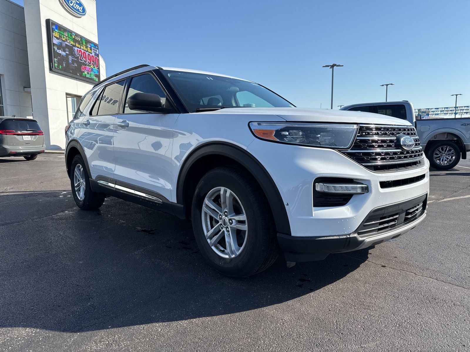 2024 Ford Explorer XLT