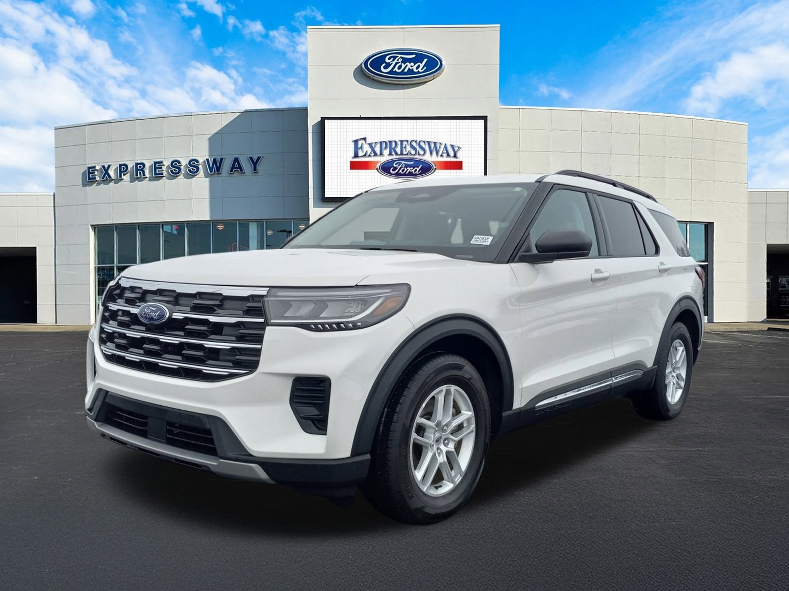 2025 Ford Explorer Active
