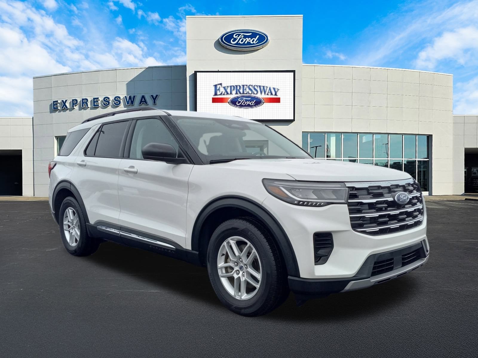 2025 Ford Explorer Active