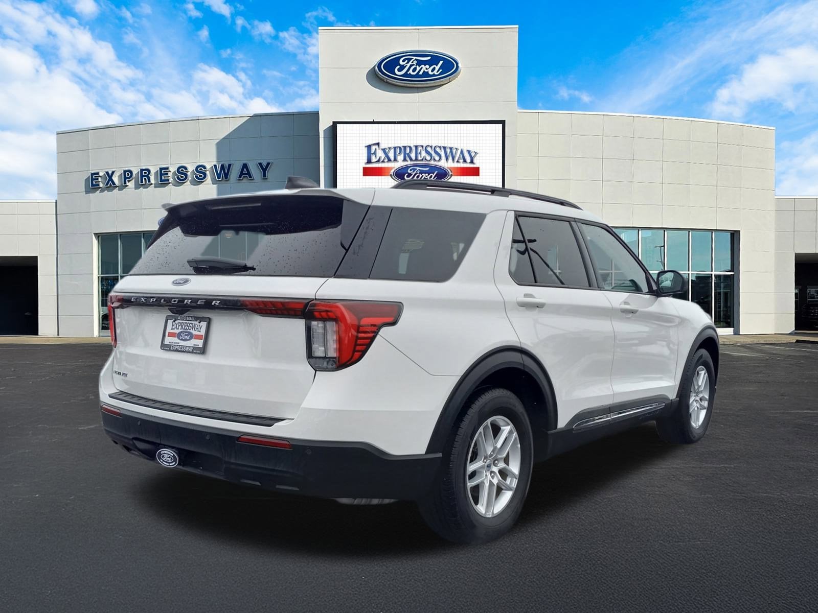 2025 Ford Explorer Active