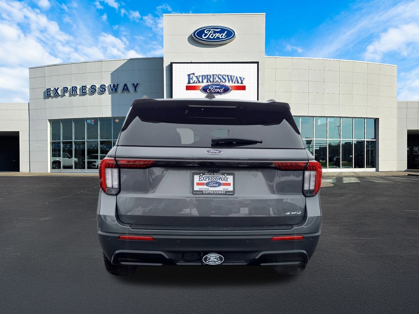 2025 Ford Explorer ST-Line