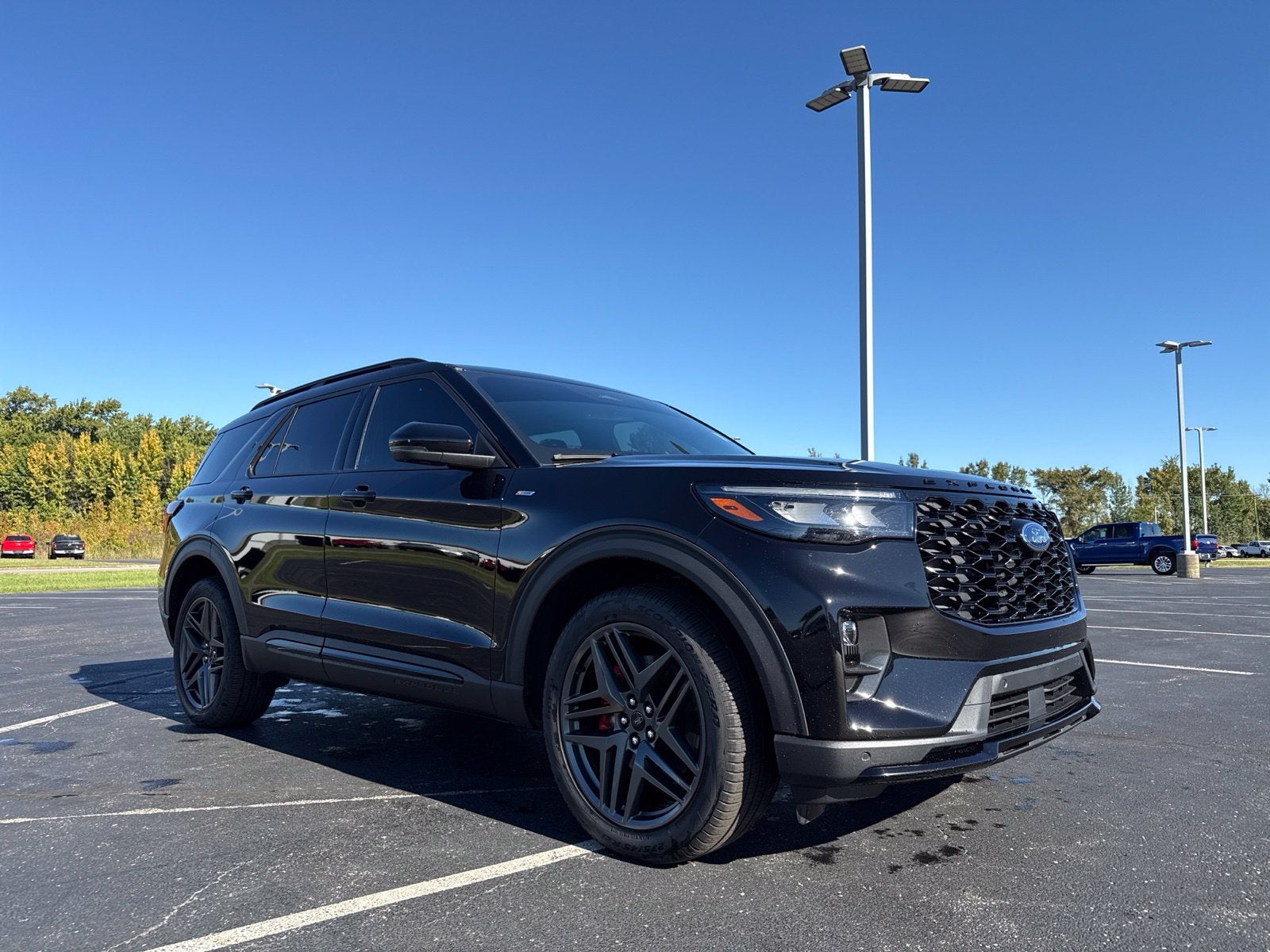 2025 Ford Explorer ST-Line