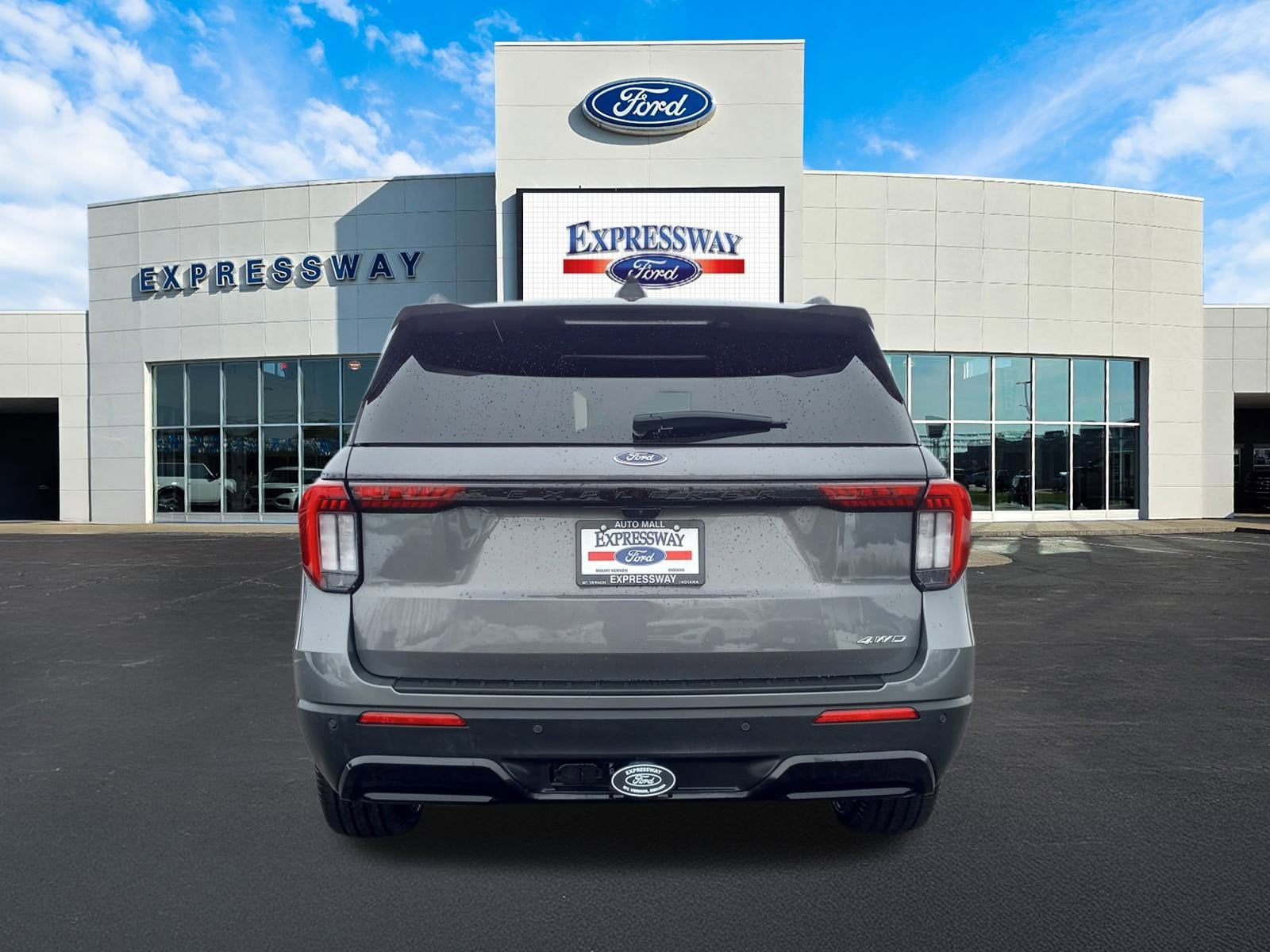 2025 Ford Explorer ST-Line