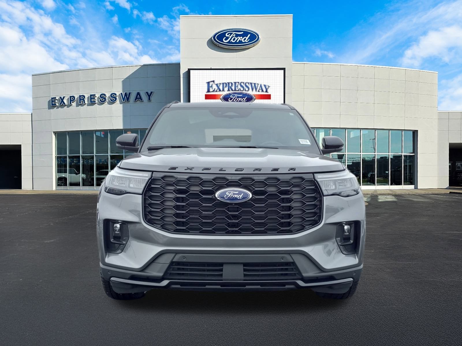 2025 Ford Explorer ST-Line